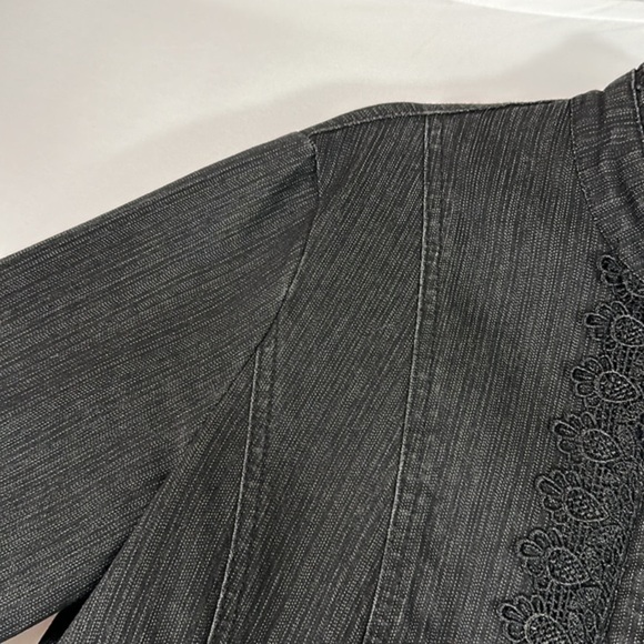 Simon Chang Black Embroidered Lace Detail Denim Jacket - Picture 8 of 14